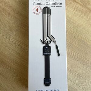 Hot Tools 1 1/2" Titanium Curling Iron
